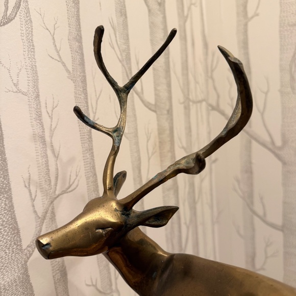 Large Vintage Brass Deer Statue: Mid-Century Lodge Décor - Picture 6 of 11